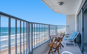 Pacific Plaza Apartments